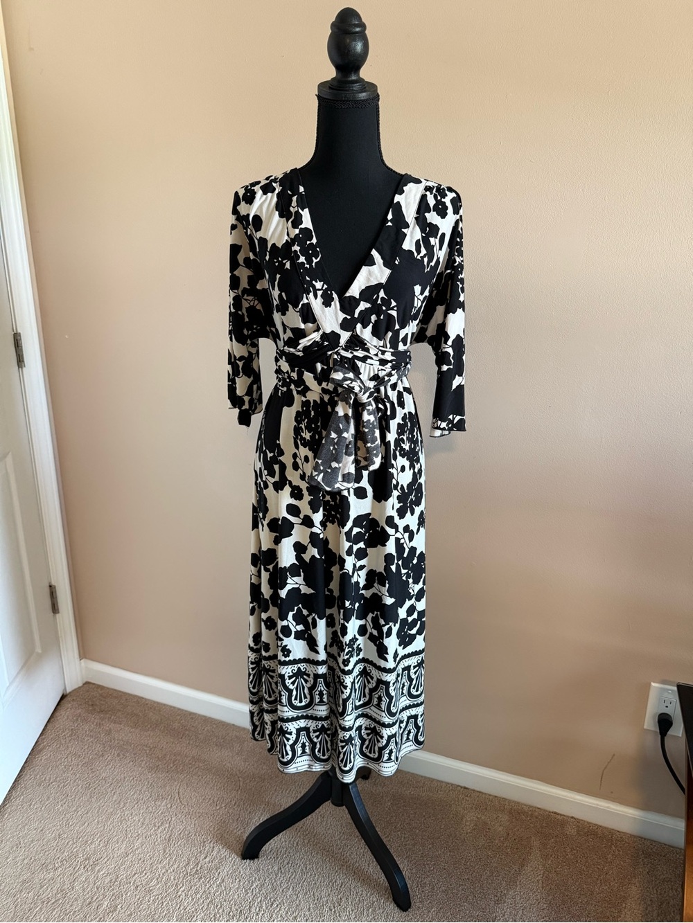 Apt. 9 Black and White Floral Wrap Midi Dress